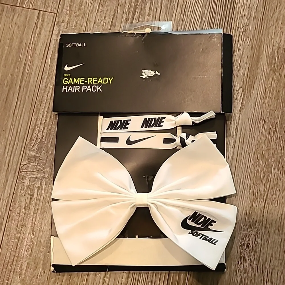 Nike new tags
